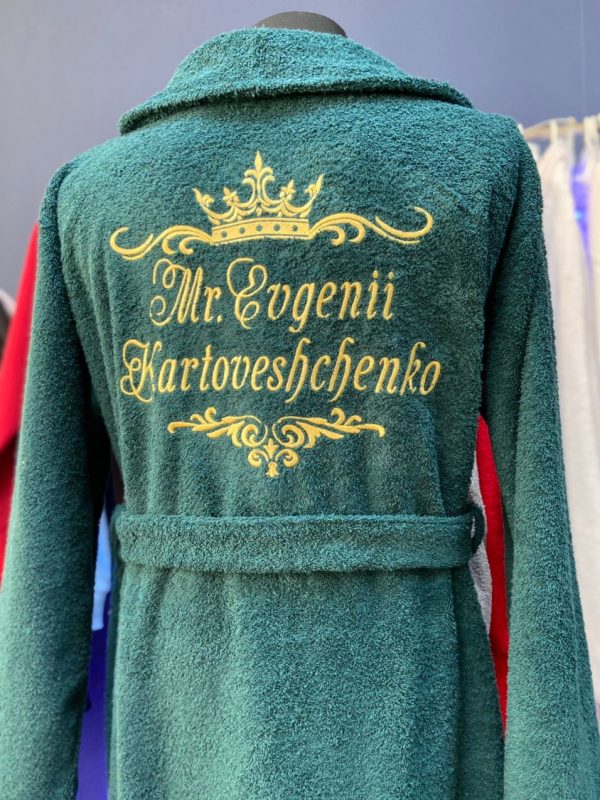 Халат с вышивкой на спине