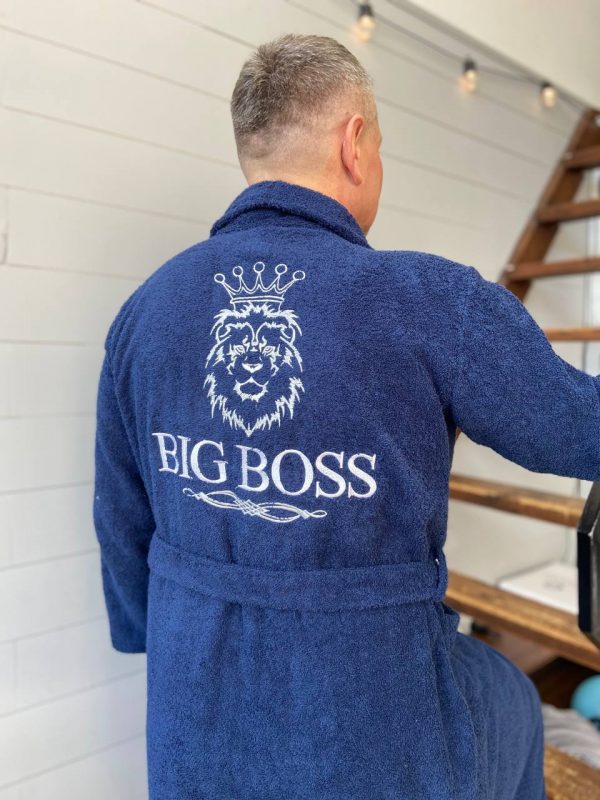 Халат с вышивкой на спине